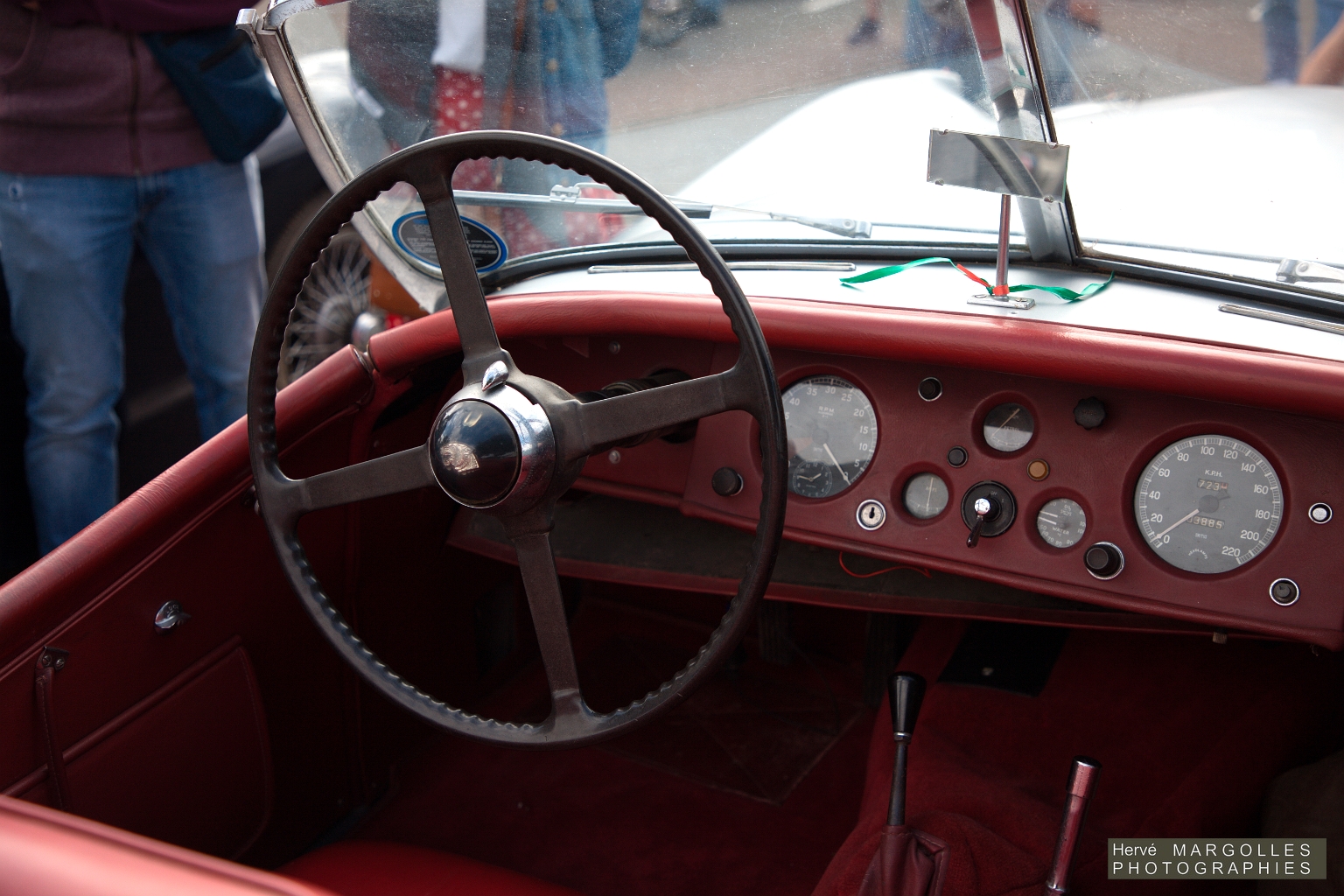Jaguar XK 120_02.jpg